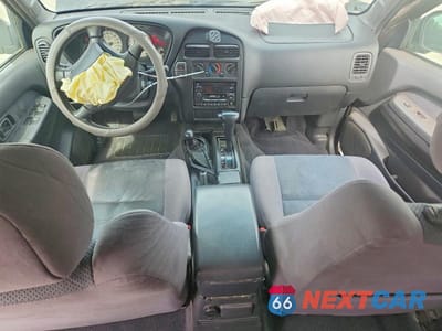 Zdjęcie 8 z 13 samochodu: 2000 NISSAN PATHFINDER XE VIN:JN8AR07Y4YW395920 - miniatura