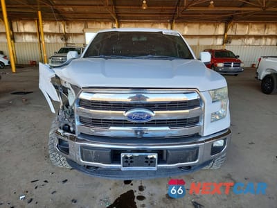 Piąte zdjęcie samochodu w środku: 2016 FORD F150 SUPERCREW VIN:1FTFW1EG9GKD96190 - miniatura