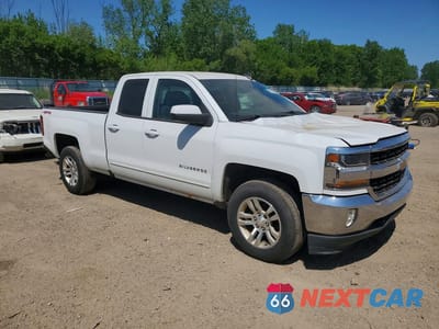 Czwarte zdjęcie samochodu z boku: 2016 CHEVROLET SILVERADO K1500 LT VIN:1GCVKREC8GZ228552 - miniatura