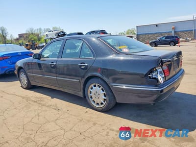 Drugie zdjęcie samochodu z przodu: 2000 MERCEDES-BENZ E 320 VIN:WDBJF65J0YB086416 - miniatura