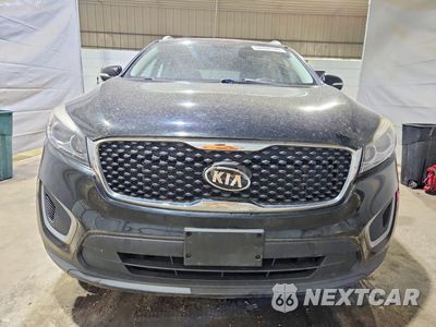 Piąte zdjęcie samochodu w środku: 2016 KIA SORENTO LX V6 VIN:5XYPGDA5XGG084392 - miniatura