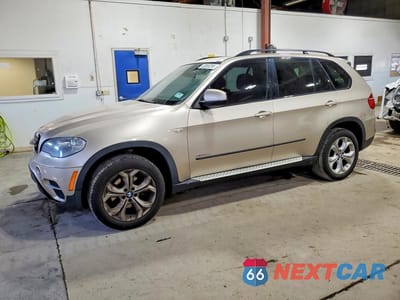 2013 BMW X5 XDRIVE35I 5UXZV4C50D0E12675 - główne zdjęcie licytacji z USA - miniatura
