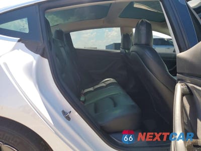Zdjęcie 10 z 13 samochodu: 2019 TESLA MODEL 3 VIN:5YJ3E1EA4KF484622 - miniatura