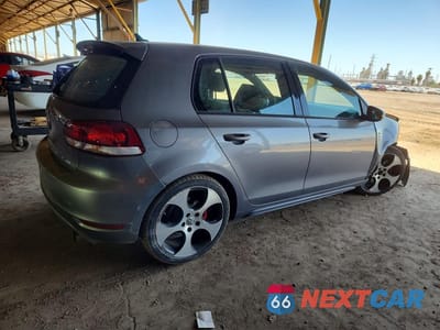 Trzecie zdjęcie samochodu z tyłu: 2011 VOLKSWAGEN GTI VIN:WVWGD7AJ7BW131395 - miniatura