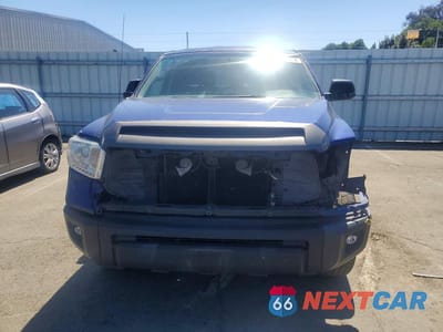 Piąte zdjęcie samochodu w środku: 2015 TOYOTA TUNDRA SR VIN:5TFRM5F10FX084443 - miniatura