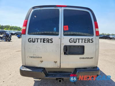 Zdjęcie 6 z 13 samochodu: 2005 CHEV EXPRESS G2500 VIN:1GCGG25U951248878 - miniatura