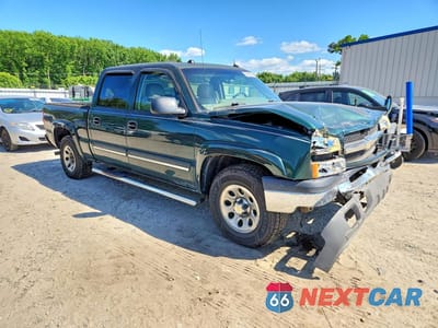 Czwarte zdjęcie samochodu z boku: 2005 CHEVROLET SILVERADO K1500 VIN:2GCEK13T851206724 - miniatura