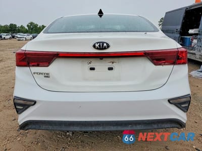 Zdjęcie 6 z 12 samochodu: 2021 KIA FORTE FE VIN:3KPF24AD8ME265811 - miniatura