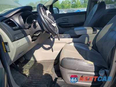 Zdjęcie 7 z 14 samochodu: 2016 KIA SEDONA LX VIN:KNDMB5C12G6210569 - miniatura