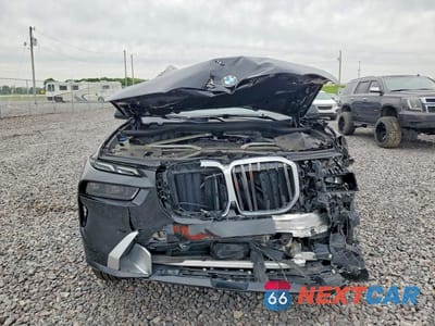 Piąte zdjęcie samochodu w środku: 2025 BMW X7 XDRIVE40I VIN:5UX23EM09S9W78234 - miniatura