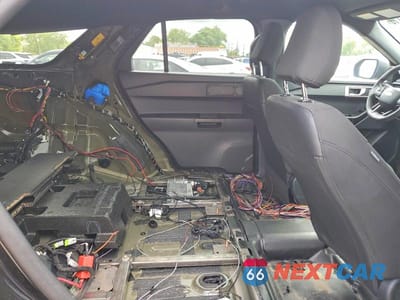 Zdjęcie 11 z 14 samochodu: 2025 FORD EXPLORER POLICE INTERCEPTOR VIN:1FM5K8AWXSGA56048 - miniatura