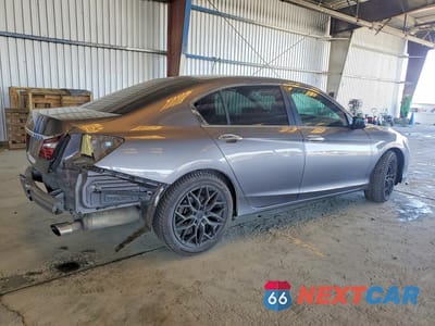 Trzecie zdjęcie samochodu z tyłu: 2017 HONDA ACCORD LX VIN:1HGCR2F32HA260424 - miniatura