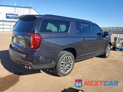 Trzecie zdjęcie samochodu z tyłu: 2023 GMC YUKON XL DENALI ULTIMATE VIN:1GKS2KKL6PR265053 - miniatura