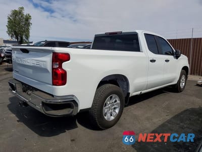Trzecie zdjęcie samochodu z tyłu: 2020 CHEVROLET SILVERADO C1500 VIN:1GCRWAEF6LZ103500 - miniatura