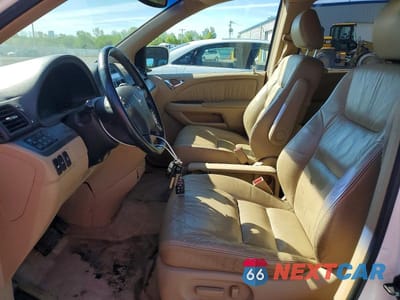 Zdjęcie 7 z 13 samochodu: 2005 HONDA ODYSSEY TOURING VIN:5FNRL38885B002033 - miniatura