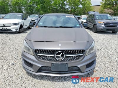 Piąte zdjęcie samochodu w środku: 2014 MERCEDES-BENZ CLA 250 4MATIC VIN:WDDSJ4GB0EN081621 - miniatura