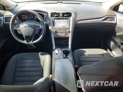 Zdjęcie 8 z 12 samochodu: 2019 FORD FUSION SE VIN:3FA6P0HD3KR135785 - miniatura