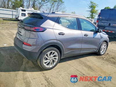 Trzecie zdjęcie samochodu z tyłu: 2023 CHEVROLET BOLT EUV LT VIN:1G1FY6S08P4197336 - miniatura