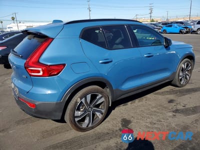 Trzecie zdjęcie samochodu z tyłu: 2024 VOLVO XC40 PLUS VIN:YV4L12UL7R2363047 - miniatura