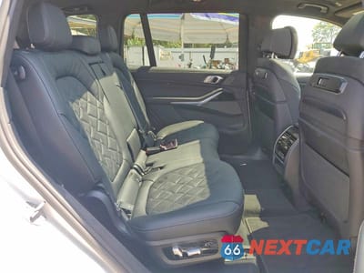 Zdjęcie 11 z 14 samochodu: 2025 BMW X7 XDRIVE40I VIN:5UX23EM01S9Z34687 - miniatura