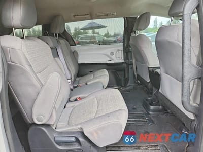 Zdjęcie 11 z 14 samochodu: 2025 TOYOTA SIENNA LE VIN:5TDKRKEC6SS240568 - miniatura