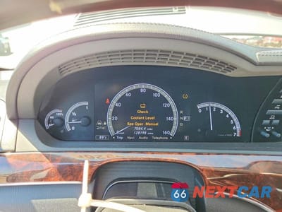 Zdjęcie 9 z 12 samochodu: 2013 MERCEDES-BENZ S 550 VIN:WDDNG7DB7DA511460 - miniatura
