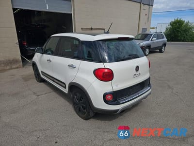 Trzecie zdjęcie samochodu z tyłu: 2015 FIAT 500L TREKKING VIN:ZFBCFADH2FZ033879 - miniatura