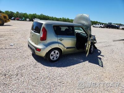 Trzecie zdjęcie samochodu z tyłu: 2013 KIA SOUL BASE VIN:KNDJT2A51D7494044 - miniatura