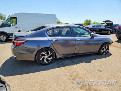 Trzecie zdjęcie samochodu z tyłu: 2017 HONDA ACCORD LX VIN:1HGCR2F3XHA134733 - miniatura