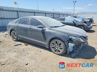 Czwarte zdjęcie samochodu z boku: 2013 LINCOLN MKZ VIN:3LN6L2G90DR823949 - miniatura