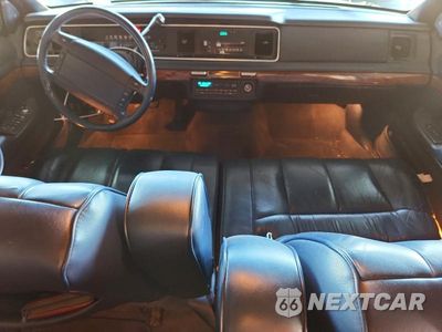 Zdjęcie 8 z 12 samochodu: 1994 MERCURY GRAND MARQUIS LS VIN:2MELM75W3RX693943 - miniatura