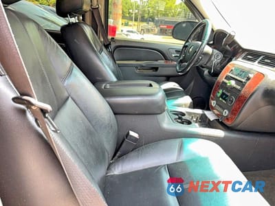 Piąte zdjęcie samochodu w środku: 2010 CHEVROLET AVALANCHE LT VIN:3GNNCFE09AG124832 - miniatura
