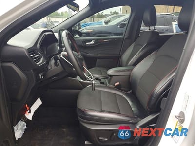 Zdjęcie 7 z 14 samochodu: 2023 FORD ESCAPE ST LINE VIN:1FMCU9MN4PUB32317 - miniatura
