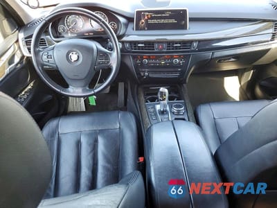 Zdjęcie 8 z 13 samochodu: 2014 BMW X5 XDRIVE35I VIN:5UXKR0C5XE0K47750 - miniatura