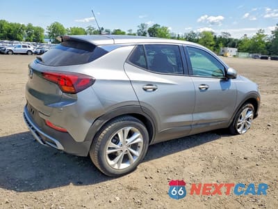 Trzecie zdjęcie samochodu z tyłu: 2023 BUICK ENCORE GX PREFERRED VIN:KL4MMBS22PB142696 - miniatura