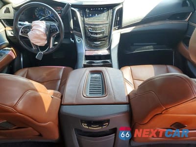 Zdjęcie 8 z 13 samochodu: 2019 CADILLAC ESCALADE ESV PREMIUM LUXURY VIN:1GYS4JKJ9KR172352 - miniatura