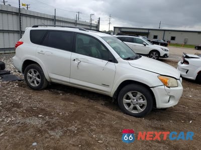 Czwarte zdjęcie samochodu z boku: 2009 TOYOTA RAV4 LIMITED VIN:JTMBF31V695000846 - miniatura