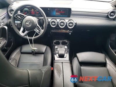 Zdjęcie 8 z 12 samochodu: 2020 MERCEDES-BENZ CLA 250 VIN:WDD5J4GB5LN072925 - miniatura