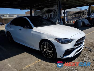 Czwarte zdjęcie samochodu z boku: 2023 MERCEDES-BENZ C 300 VIN:W1KAF4GB1PR136442 - miniatura