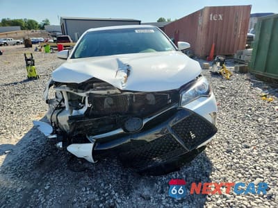 Piąte zdjęcie samochodu w środku: 2017 TOYOTA CAMRY SE VIN:4T1BF1FK3HU722424 - miniatura