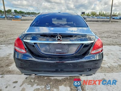 Zdjęcie 6 z 13 samochodu: 2018 MERCEDES-BENZ C 300 VIN:55SWF4JB6JU268407 - miniatura