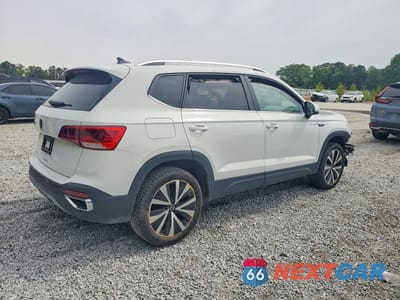 Trzecie zdjęcie samochodu z tyłu: 2024 VOLKSWAGEN TAOS SE VIN:3VVEX7B21RM064391 - miniatura