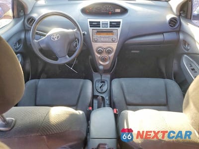 Zdjęcie 8 z 12 samochodu: 2012 TOYOTA YARIS FLEET VIN:JTDBT4K34CL033648 - miniatura