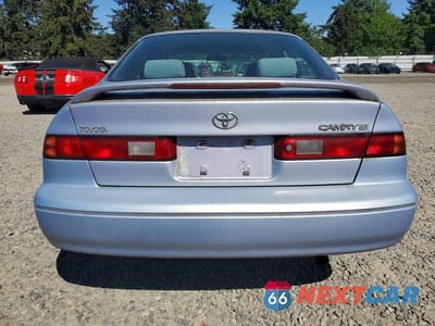 Zdjęcie 6 z 12 samochodu: 1997 TOYOTA CAMRY LE VIN:JT2BG22KXV0055134 - miniatura