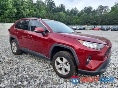 Czwarte zdjęcie samochodu z boku: 2020 TOYOTA RAV4 XLE VIN:2T3W1RFV0LC069027 - miniatura