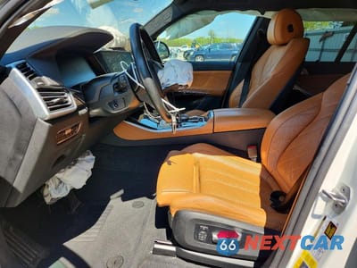 Zdjęcie 7 z 13 samochodu: 2023 BMW X5 XDRIVE45E VIN:5UXTA6C07P9S00645 - miniatura