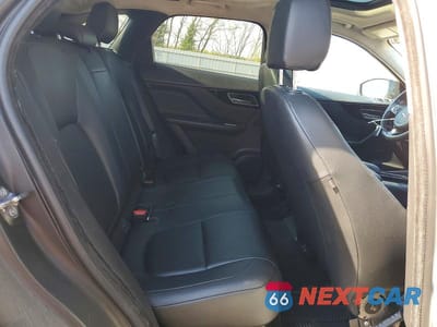 Zdjęcie 11 z 13 samochodu: 2019 JAGUAR F-PACE VIN:SADCS2FX3KA602139 - miniatura