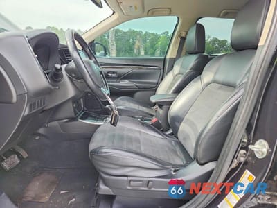 Zdjęcie 7 z 13 samochodu: 2019 MITSUBISHI OUTLANDER SE VIN:JA4AZ3A30KZ043816 - miniatura