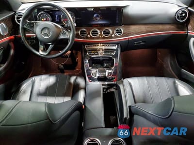 Zdjęcie 8 z 12 samochodu: 2017 MERCEDES-BENZ E 400 4MATIC VIN:WDDZH6GB2HA194522 - miniatura