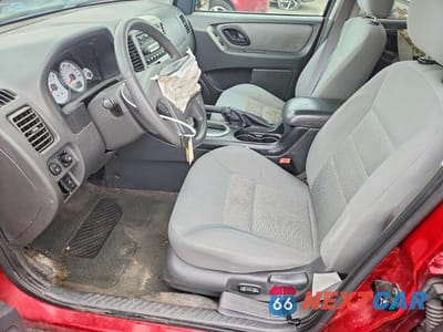 Zdjęcie 7 z 14 samochodu: 2005 FORD ESCAPE VIN:1FMCU931X5KE48991 - miniatura